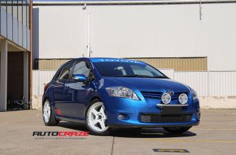 TOYOTA COROLLA FR 1 WHITE POLISH LIP